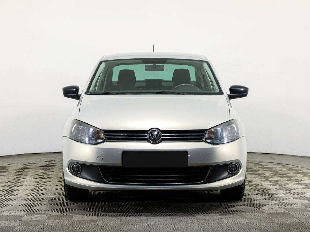 Купить Volkswagen Polo с пробегом. Фото: #1