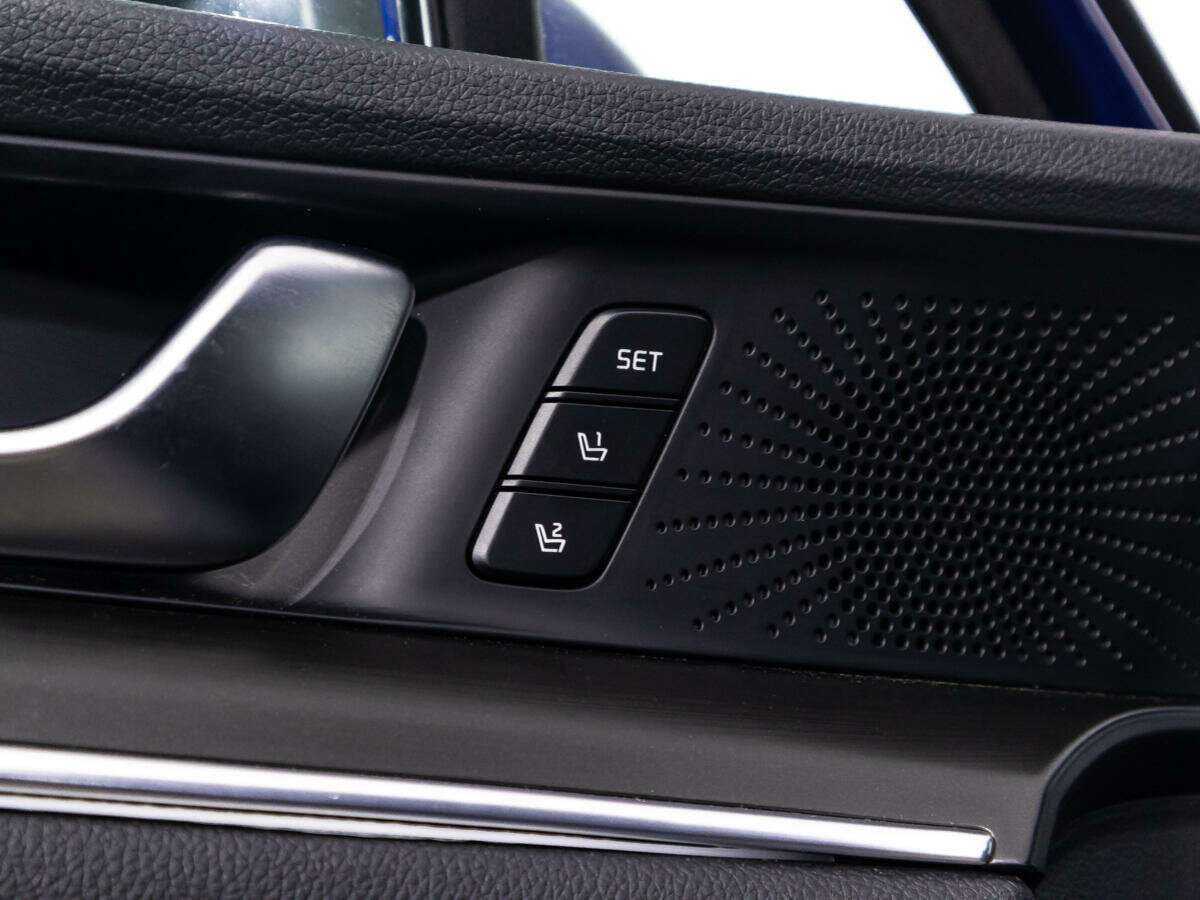 Купить Kia K5 с пробегом. Фото: #16