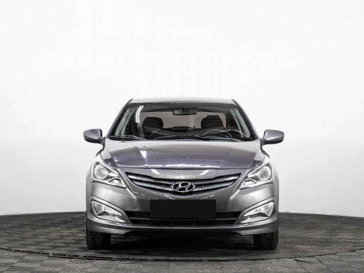 Купить Hyundai Solaris с пробегом. Фото: #1