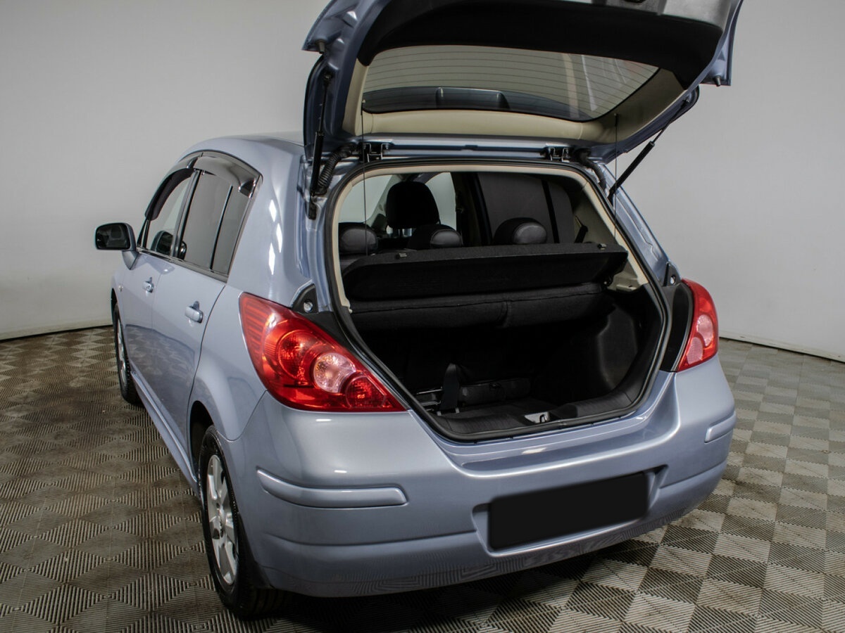 Купить Nissan Tiida с пробегом. Фото: #14