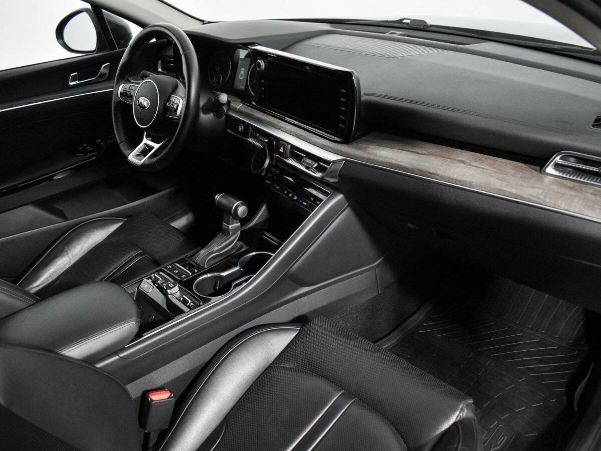 Купить Kia K5 с пробегом. Фото: #9