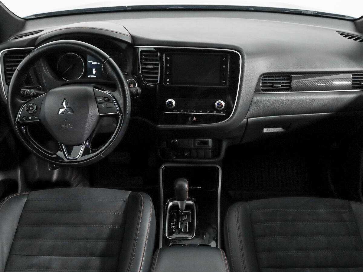 Купить Mitsubishi Outlander с пробегом. Фото: #14