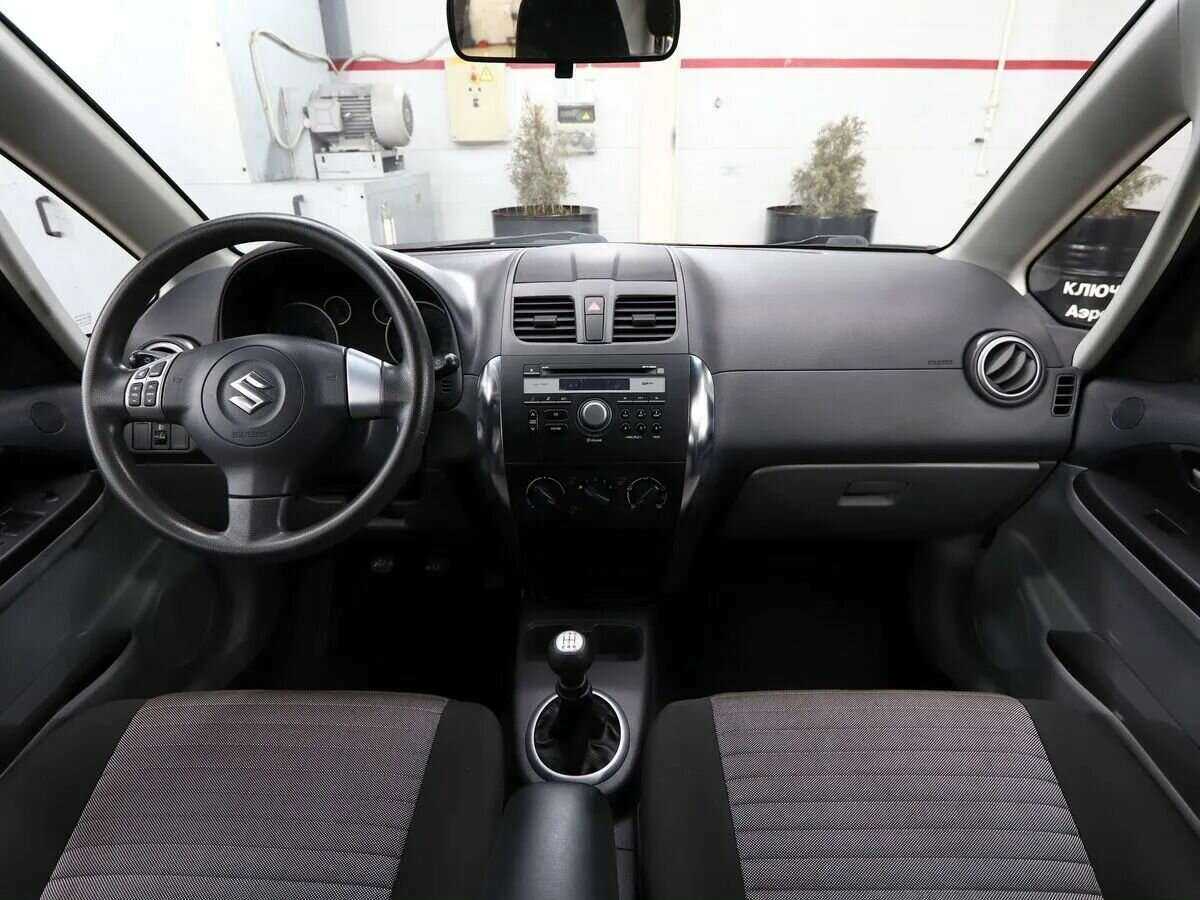 Купить Suzuki SX4 с пробегом. Фото: #11