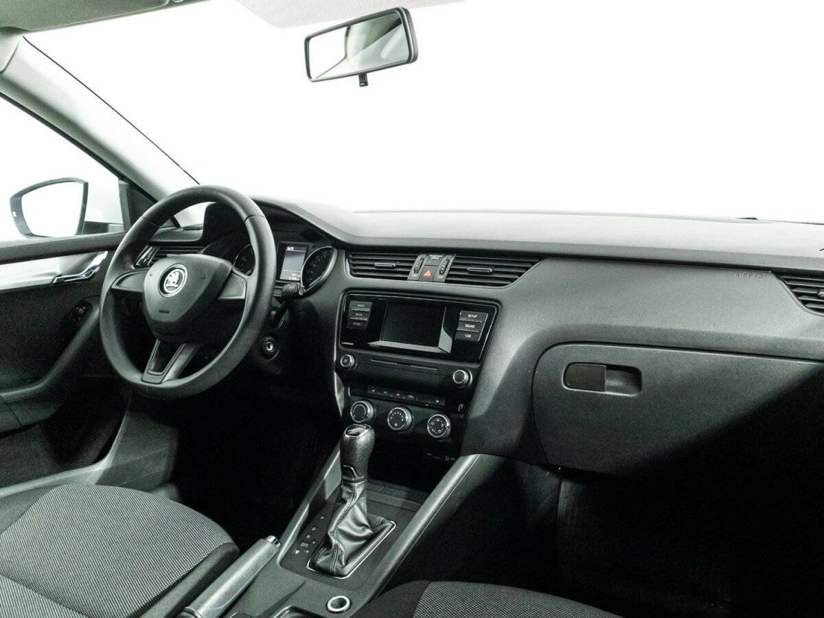 Купить Skoda Octavia с пробегом. Фото: #8