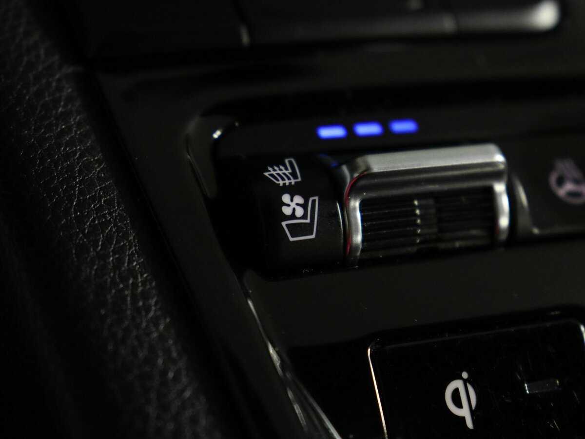 Купить Kia K5 с пробегом. Фото: #23