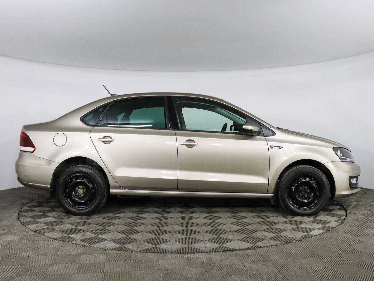 Купить Volkswagen Polo с пробегом. Фото: #3