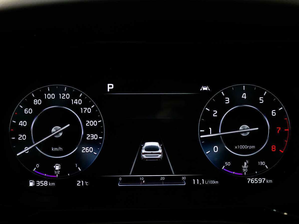 Купить Kia K5 с пробегом. Фото: #9