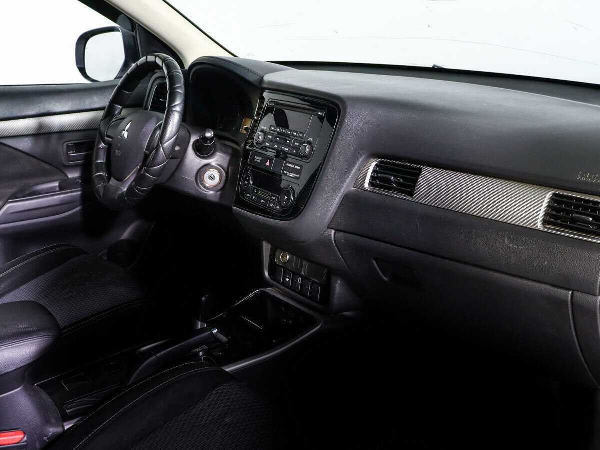 Купить Mitsubishi Outlander с пробегом. Фото: #6