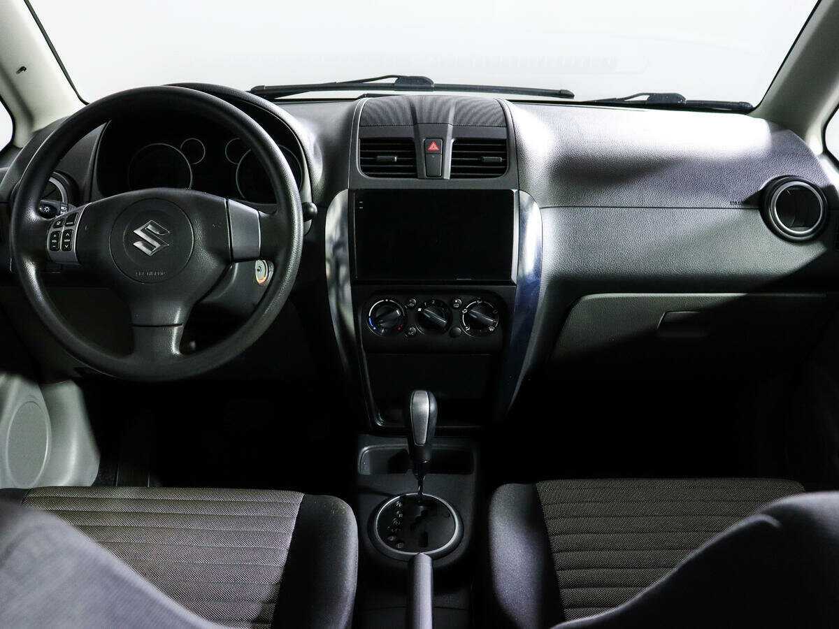 Купить Suzuki SX4 с пробегом. Фото: #11