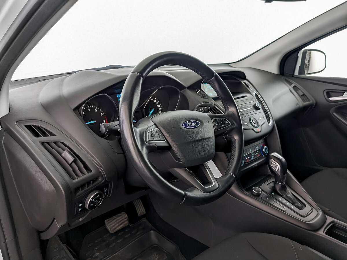 Купить Ford Focus с пробегом. Фото: #13