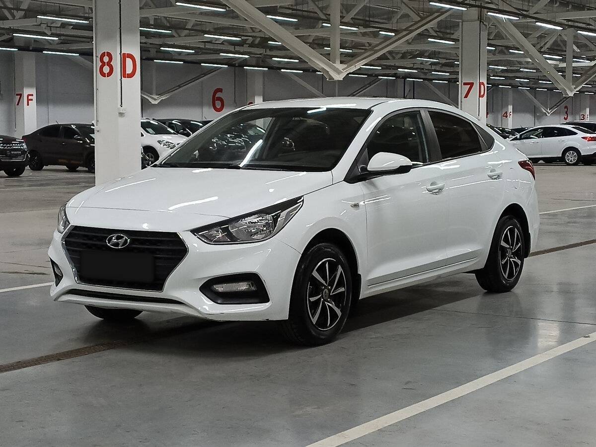 Купить Hyundai Solaris с пробегом. Фото: #0