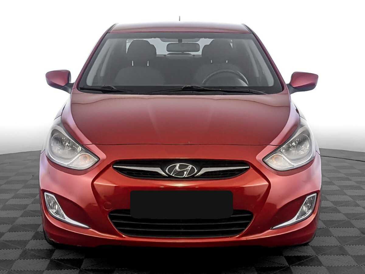 Купить Hyundai Solaris с пробегом. Фото: #1