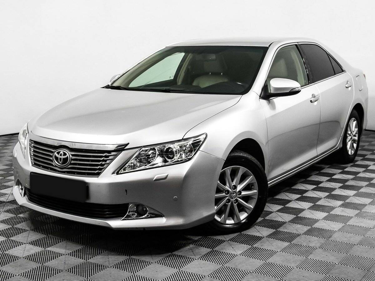 Купить Toyota Camry с пробегом. Фото: #0
