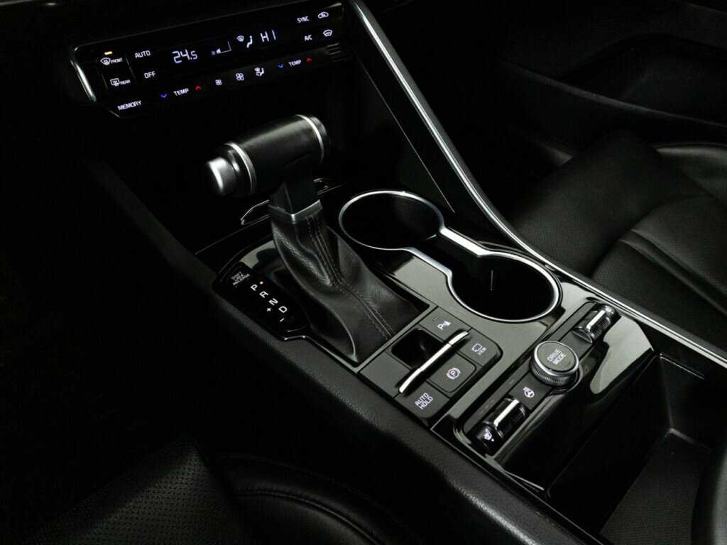 Купить Kia K5 с пробегом. Фото: #17