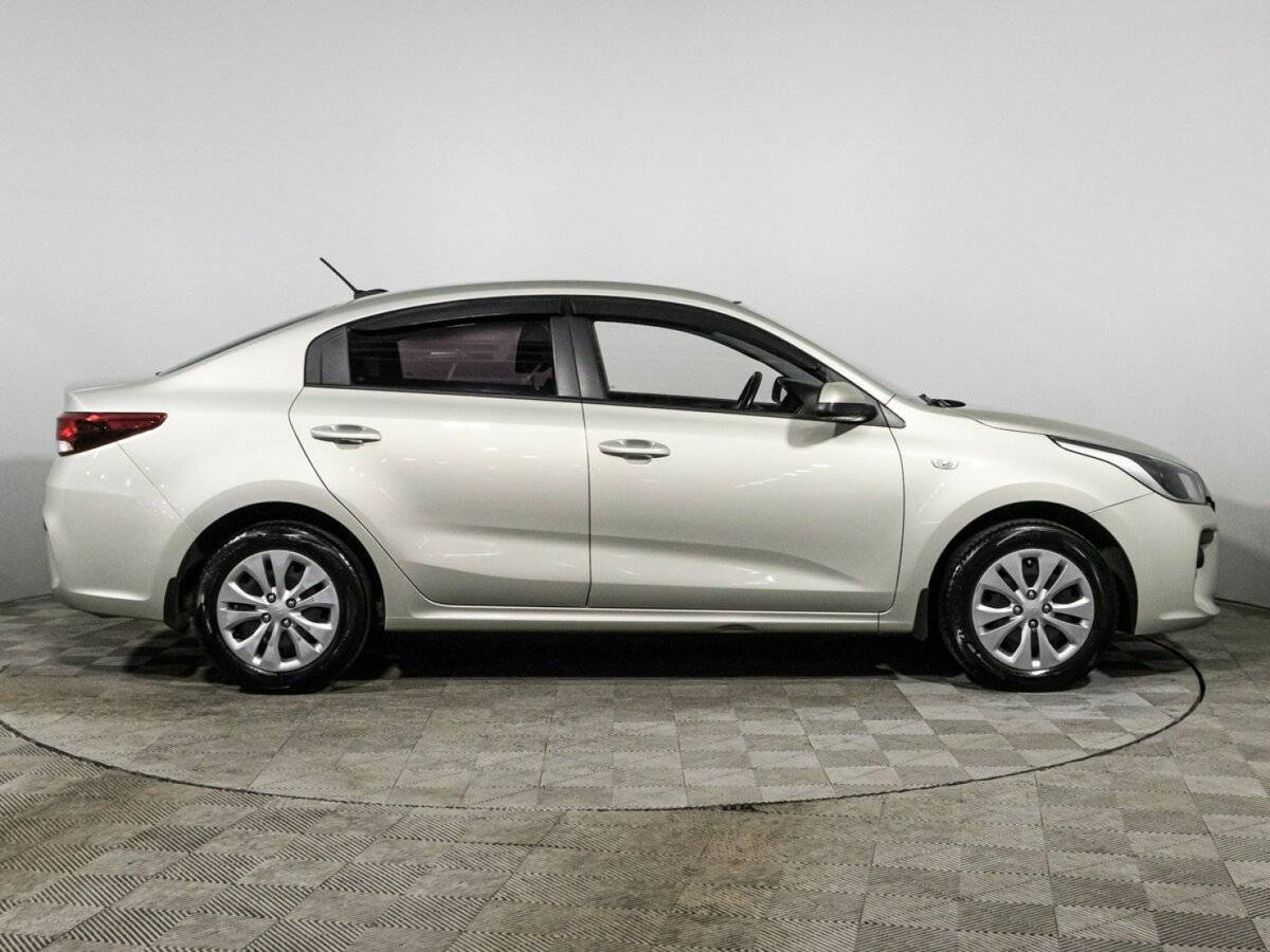 Купить Kia Rio с пробегом. Фото: #3