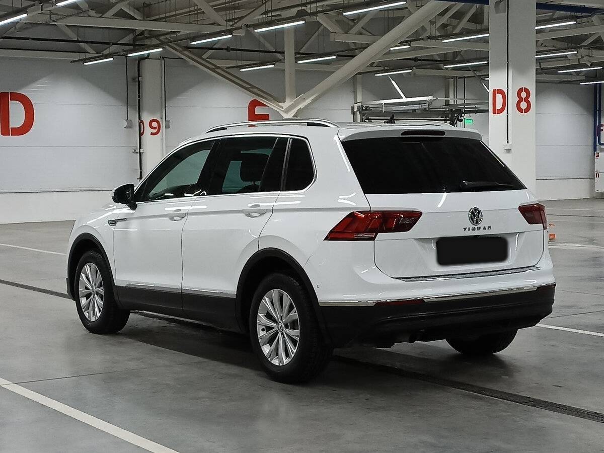 Купить Volkswagen Tiguan с пробегом. Фото: #6