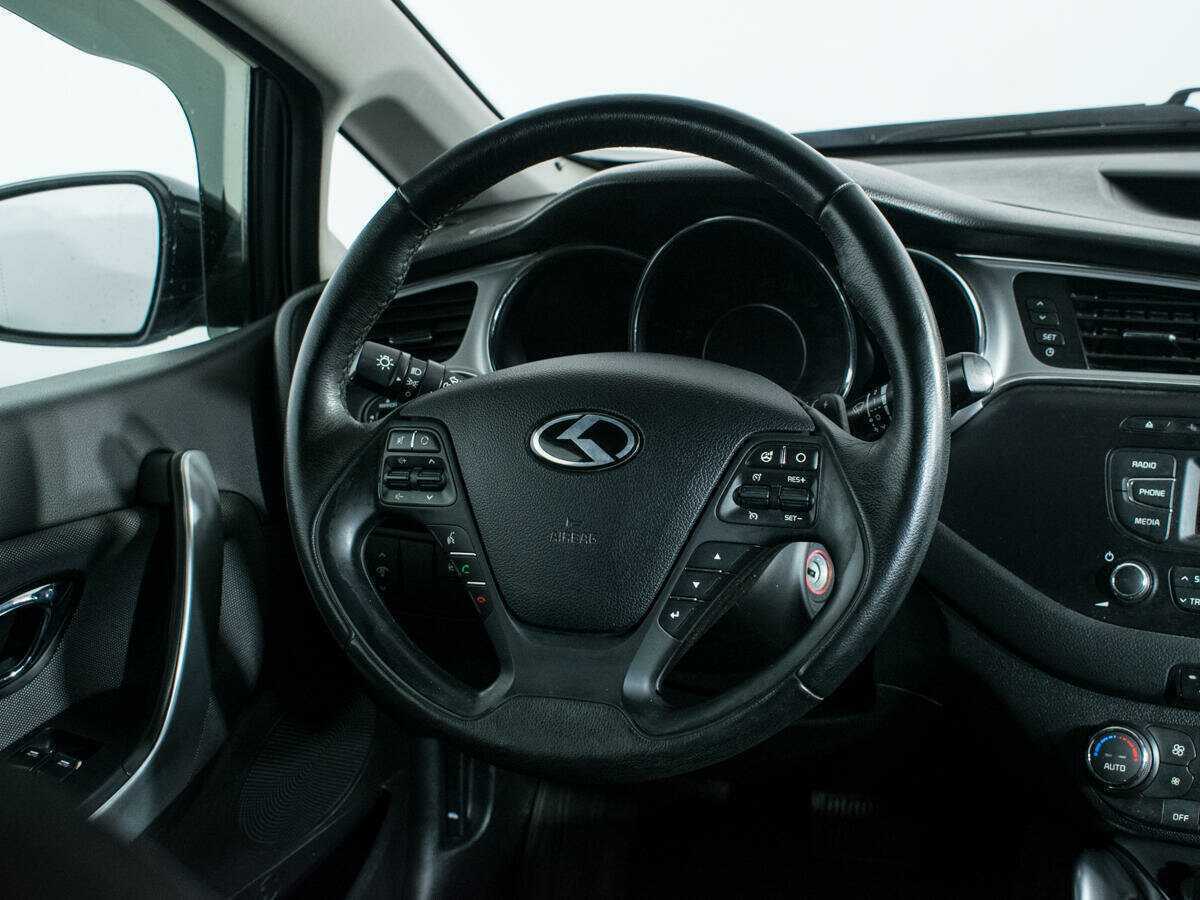 Купить Kia Ceed с пробегом. Фото: #11