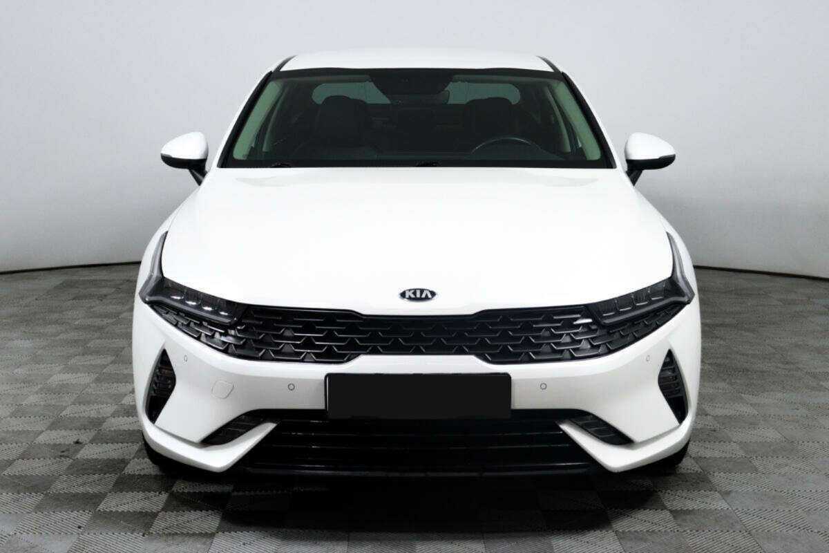 Купить Kia K5 с пробегом. Фото: #1