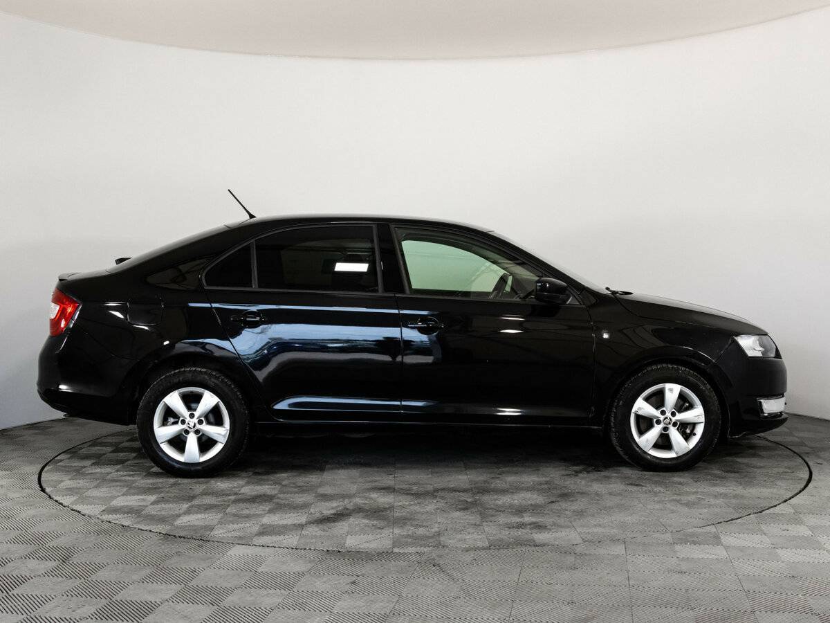 Купить Skoda Rapid с пробегом. Фото: #3