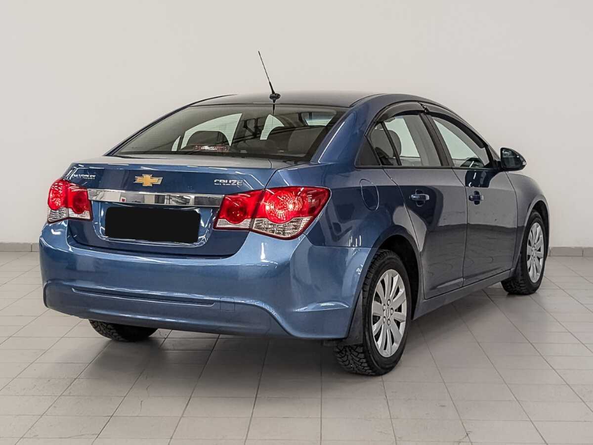 Купить Chevrolet Cruze с пробегом. Фото: #4