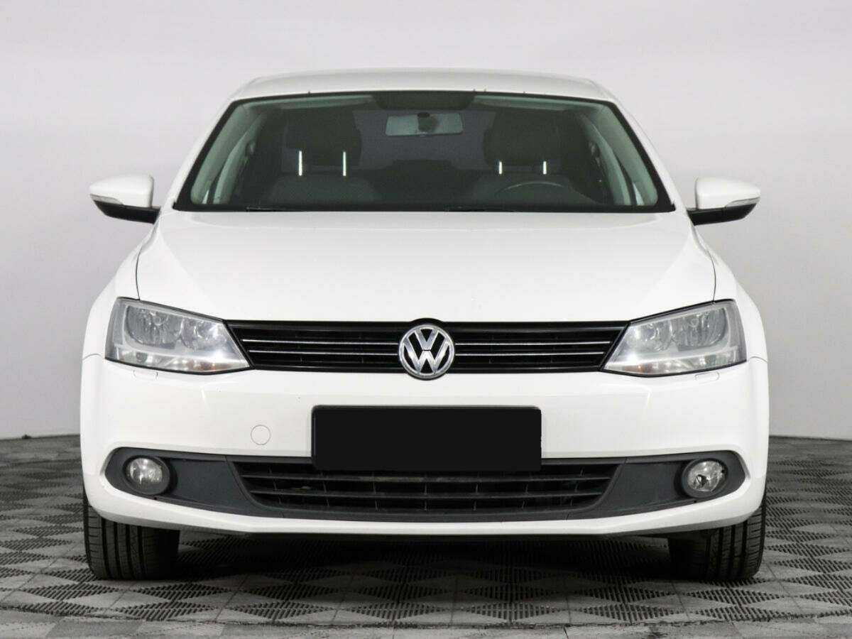 Купить Volkswagen Jetta с пробегом. Фото: #1