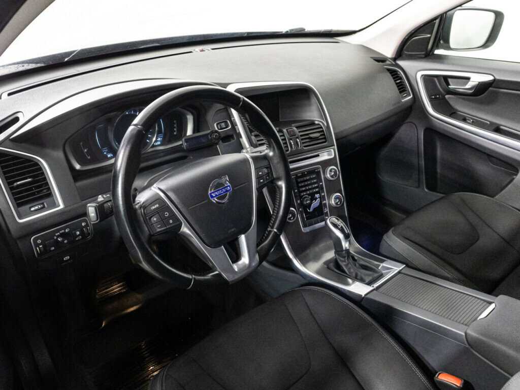 Купить Volvo XC60 с пробегом. Фото: #10
