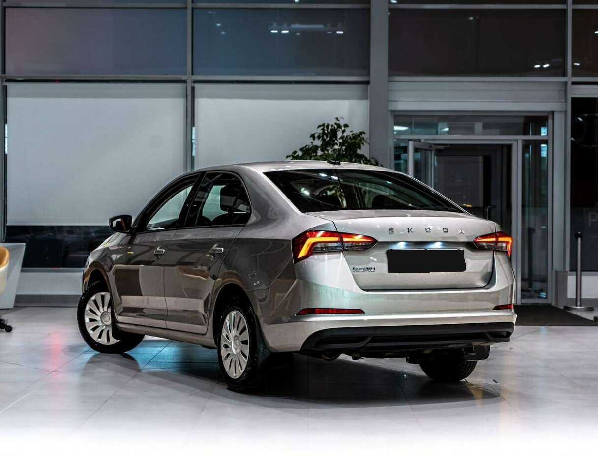 Купить Skoda Rapid с пробегом. Фото: #3