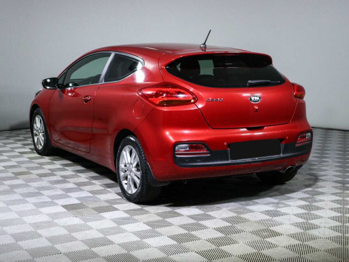Купить Kia Ceed с пробегом. Фото: #5