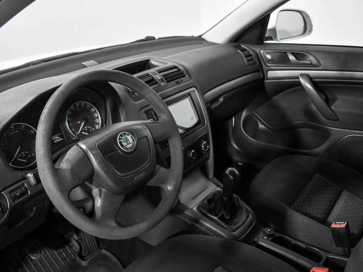 Купить Skoda Octavia с пробегом. Фото: #8