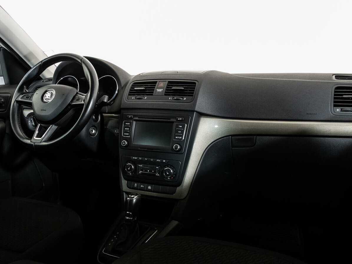 Купить Skoda Yeti с пробегом. Фото: #8