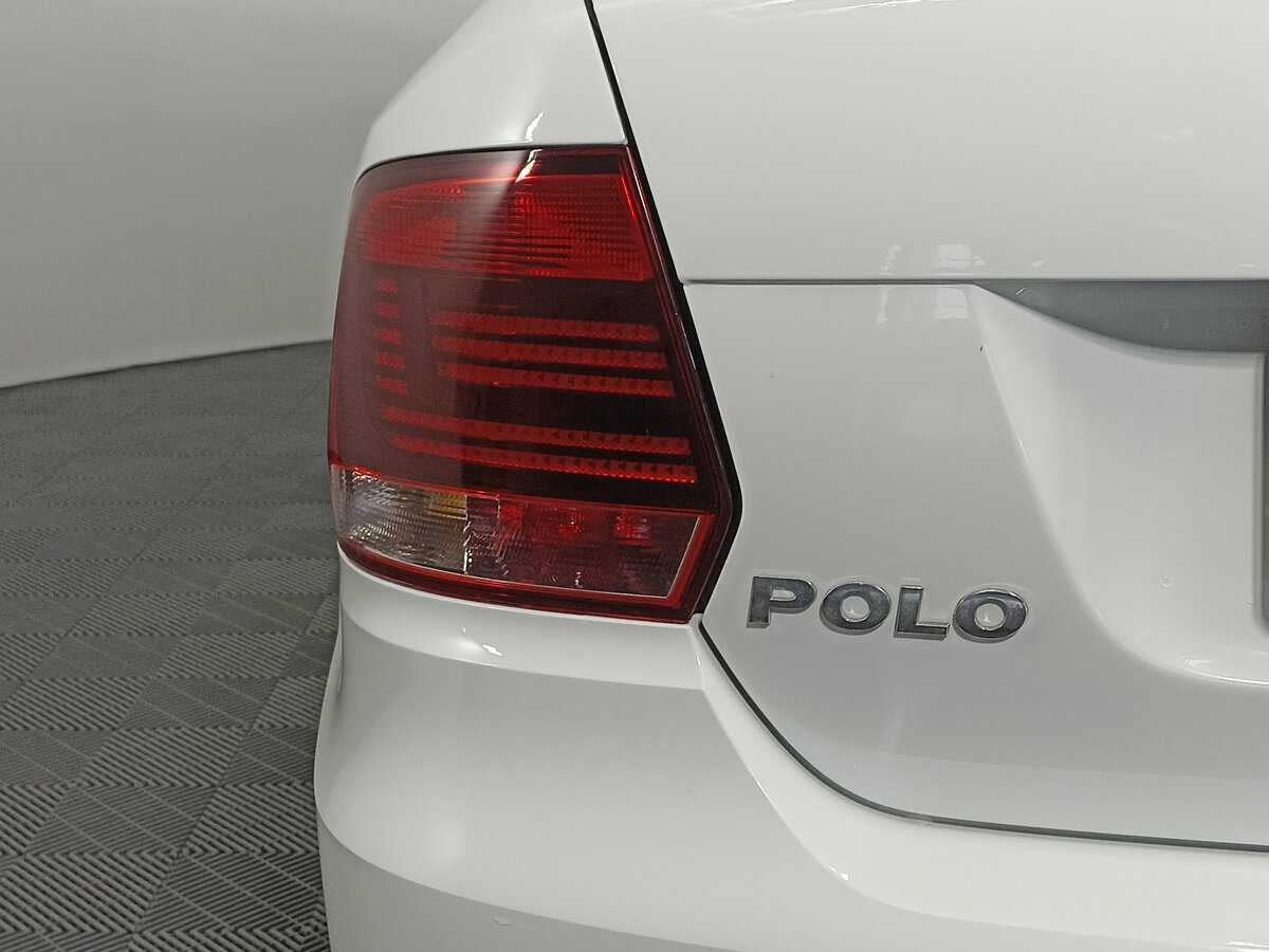 Купить Volkswagen Polo с пробегом. Фото: #8