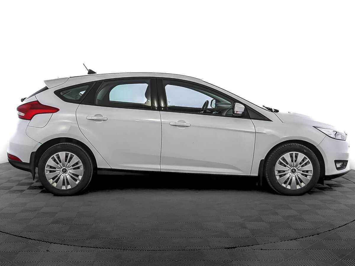 Купить Ford Focus с пробегом. Фото: #3