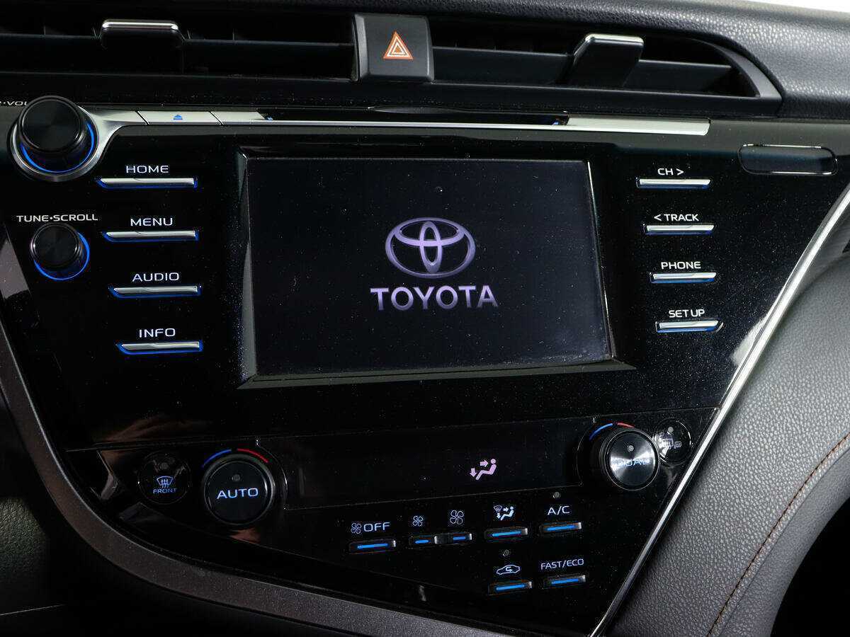 Купить Toyota Camry с пробегом. Фото: #20