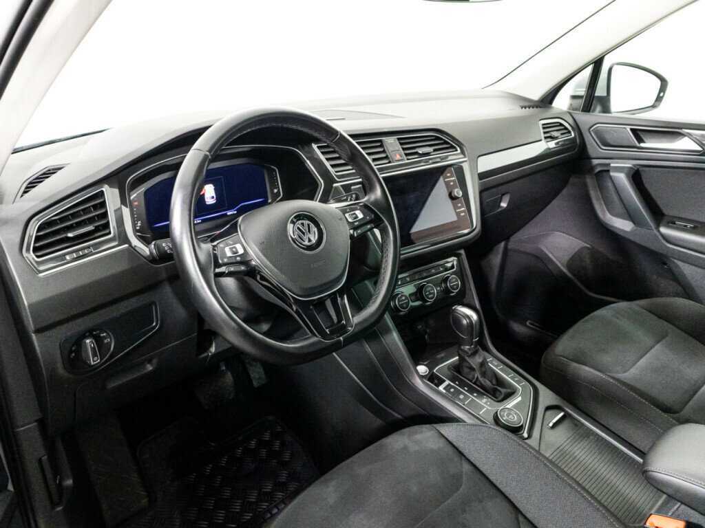 Купить Volkswagen Tiguan с пробегом. Фото: #10