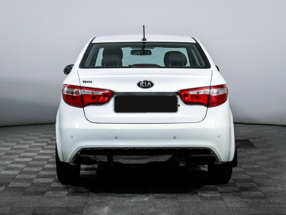 Купить Kia Rio с пробегом. Фото: #4