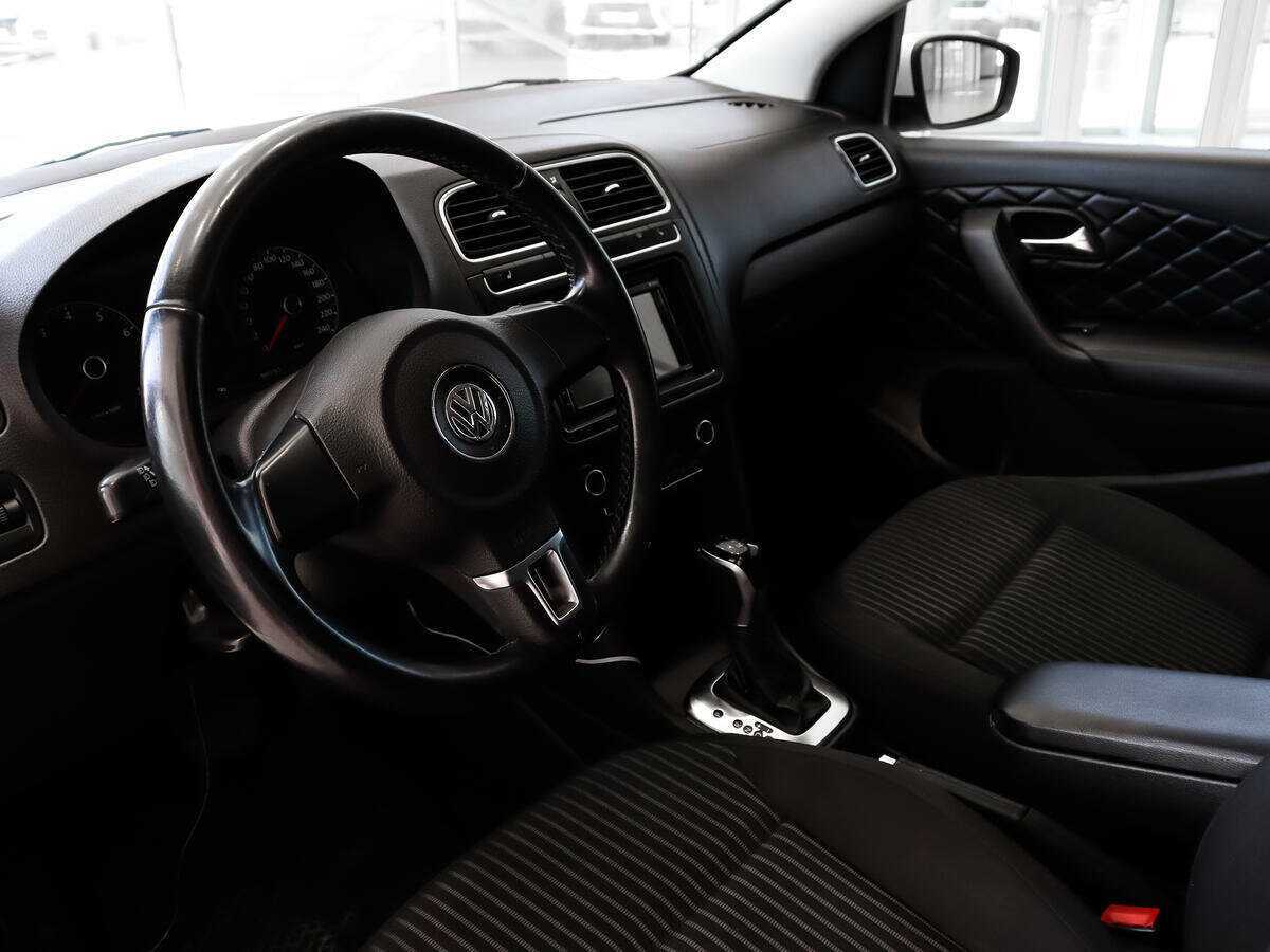 Купить Volkswagen Polo с пробегом. Фото: #6