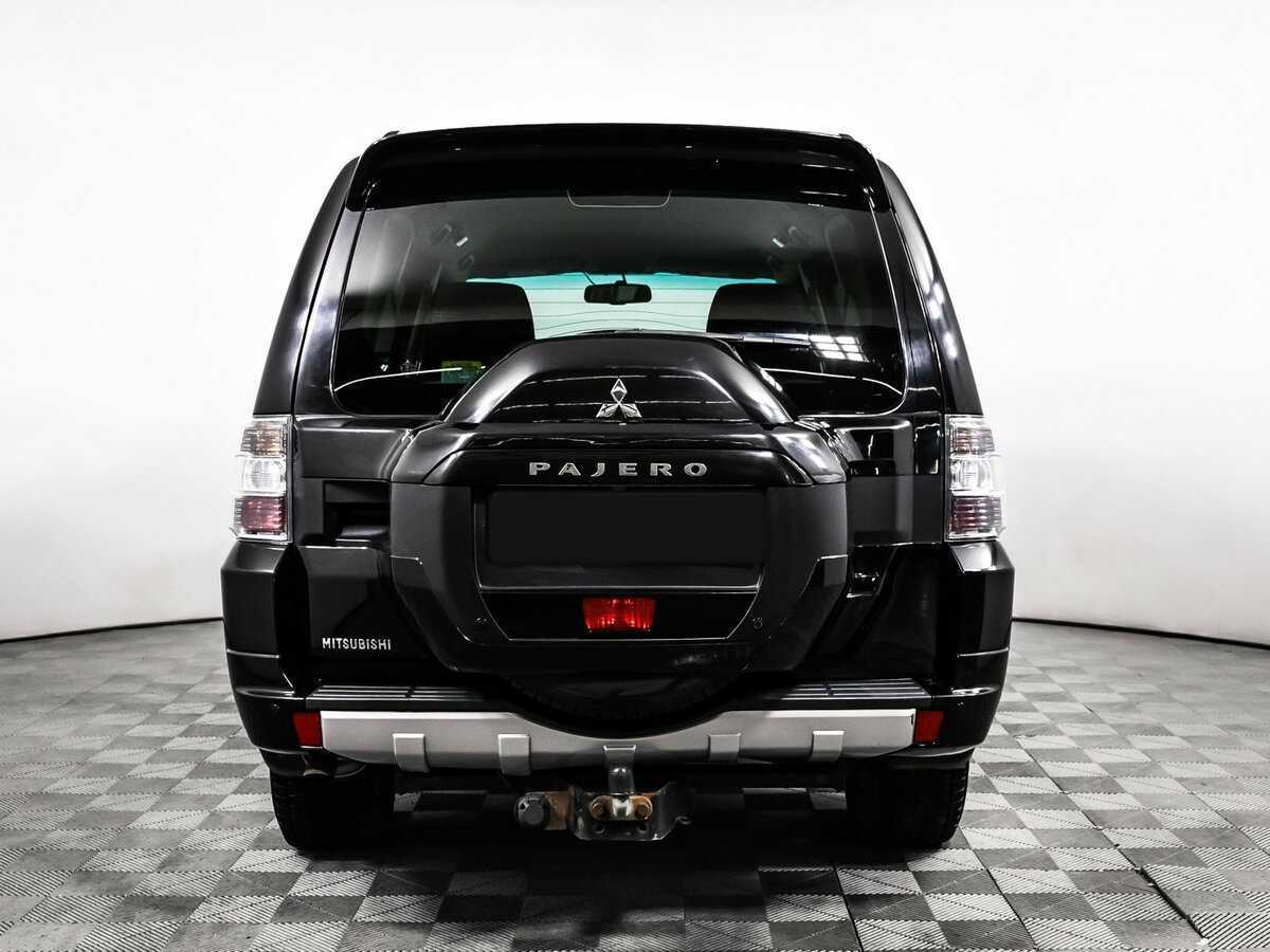 Купить Mitsubishi Pajero с пробегом. Фото: #5