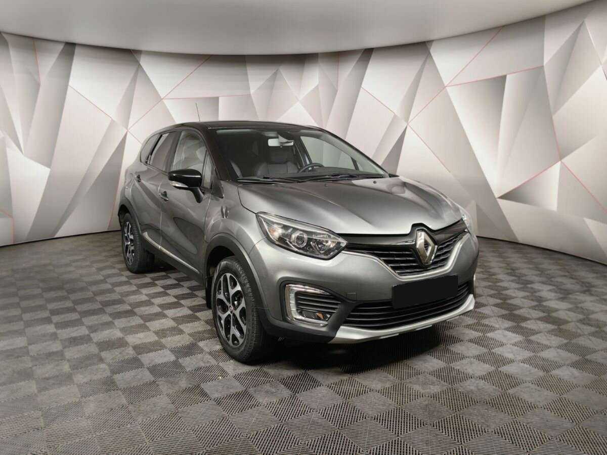 Купить Renault Kaptur с пробегом. Посмотреть фото