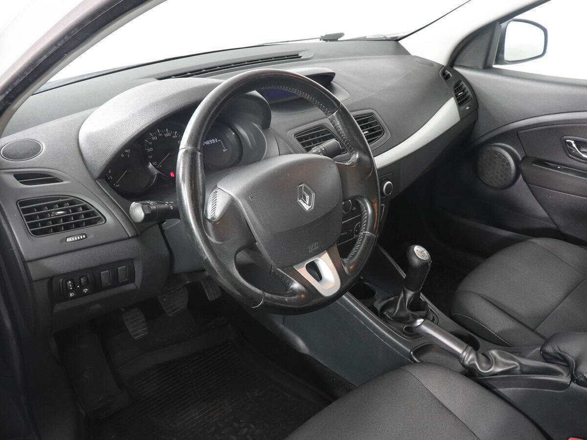 Купить Renault Fluence с пробегом. Фото: #8