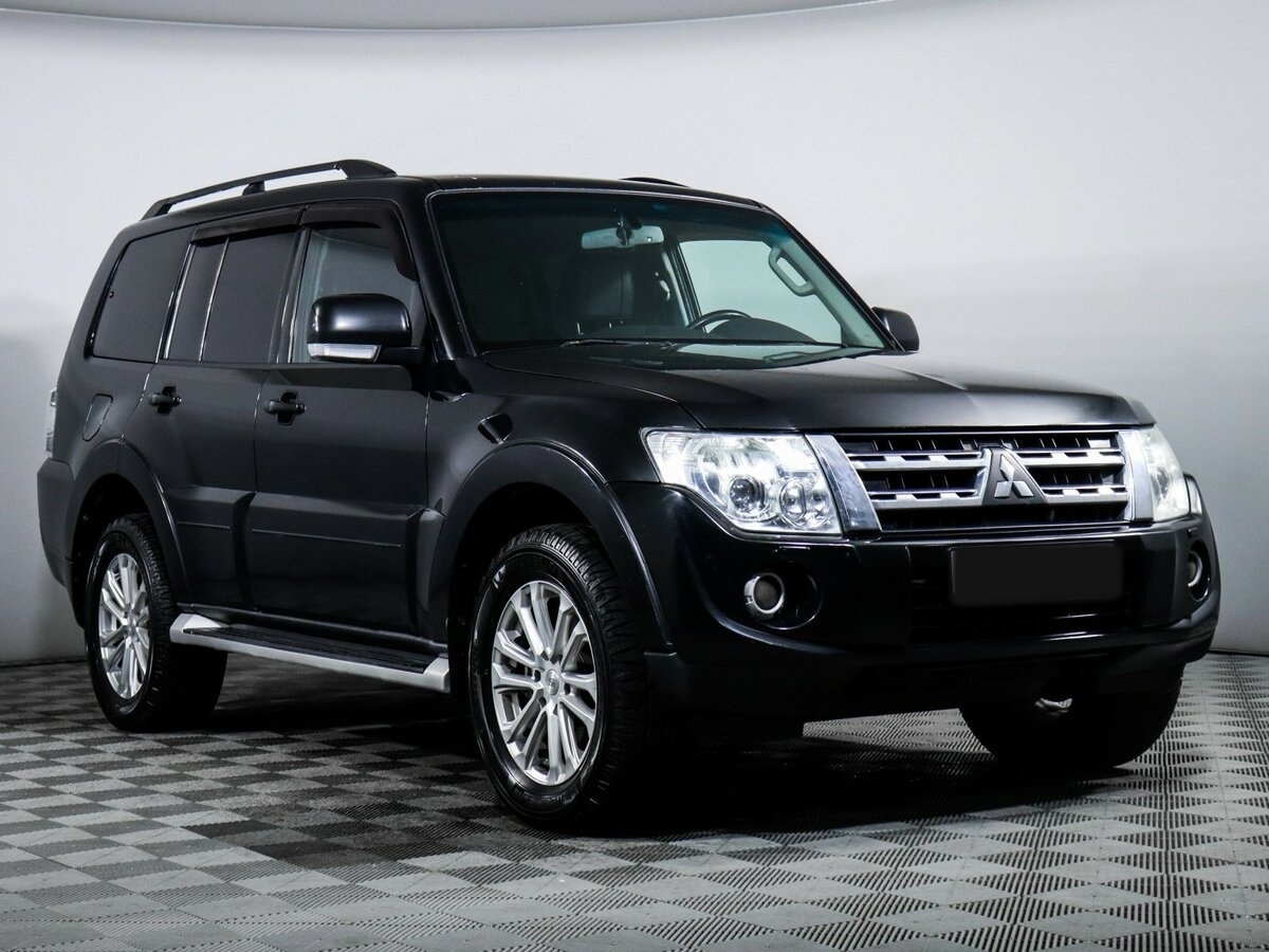Купить Mitsubishi Pajero с пробегом. Фото: #2
