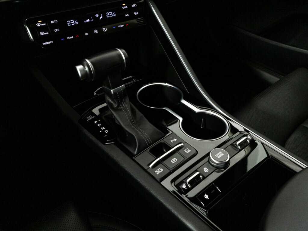 Купить Kia K5 с пробегом. Фото: #18