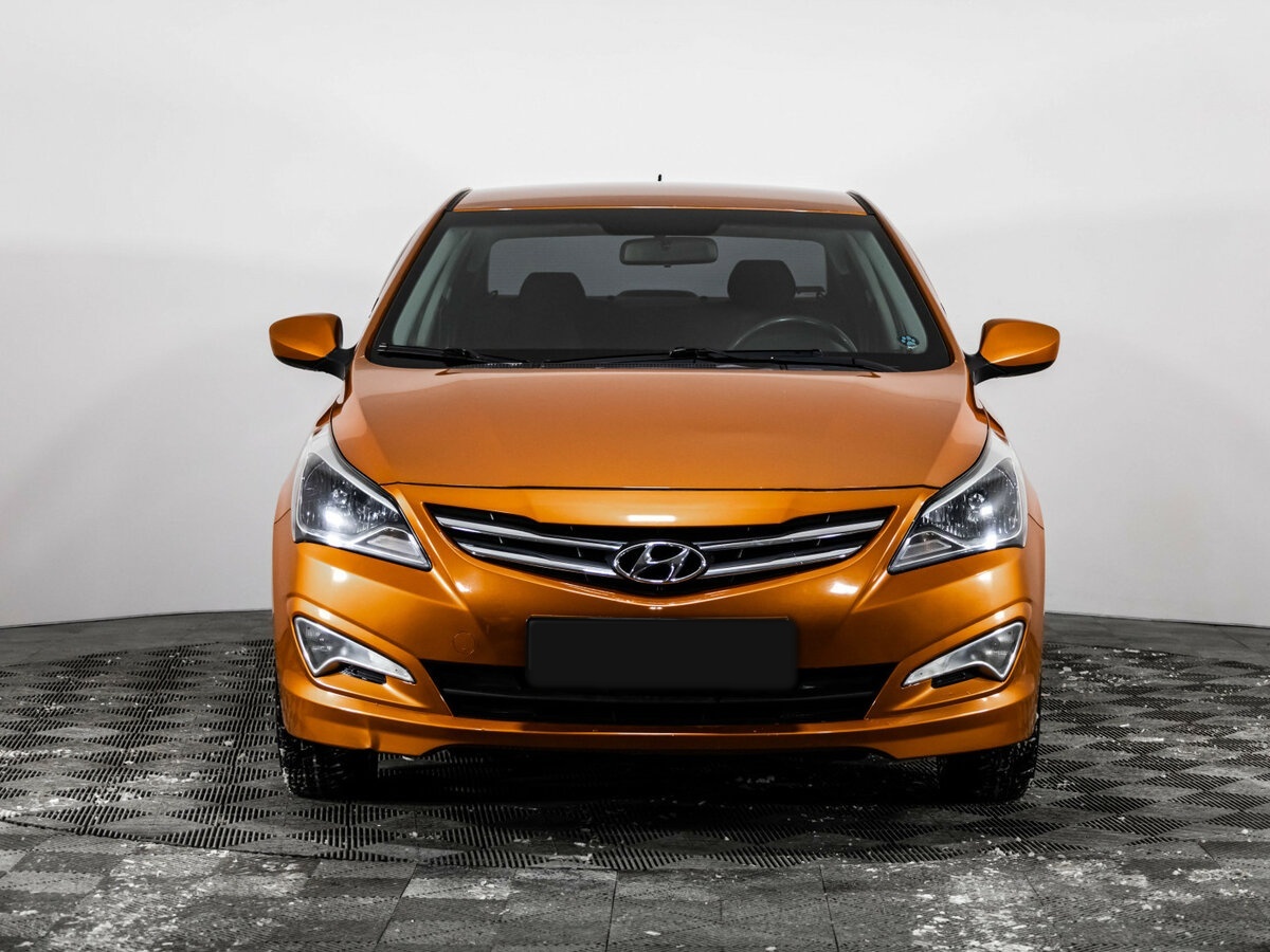 Купить Hyundai Solaris с пробегом. Фото: #1