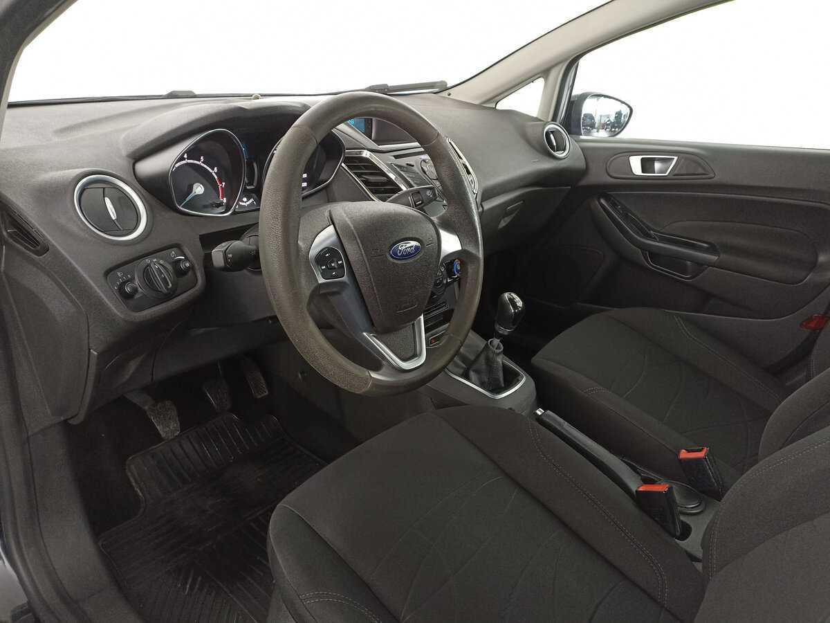 Купить Ford Fiesta с пробегом. Фото: #15
