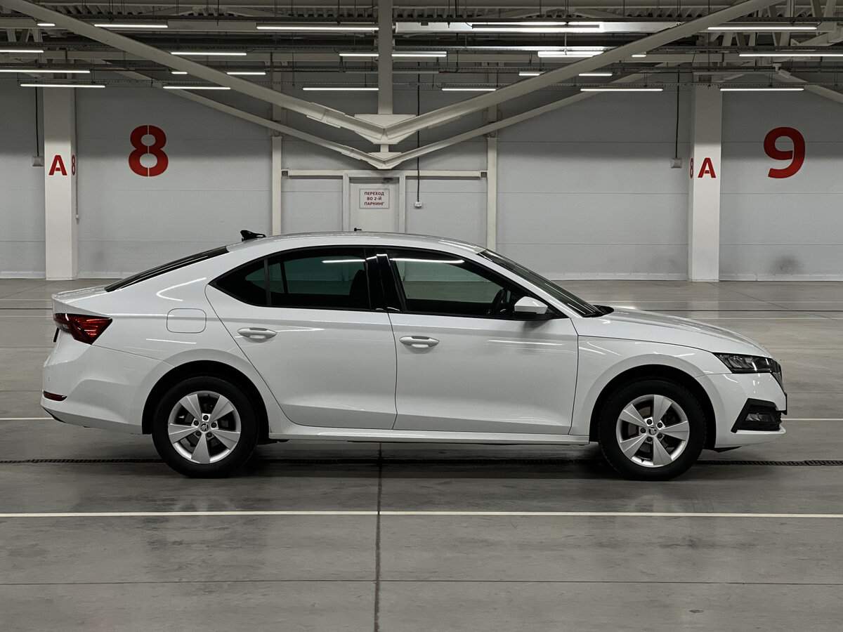 Купить Skoda Octavia с пробегом. Фото: #3