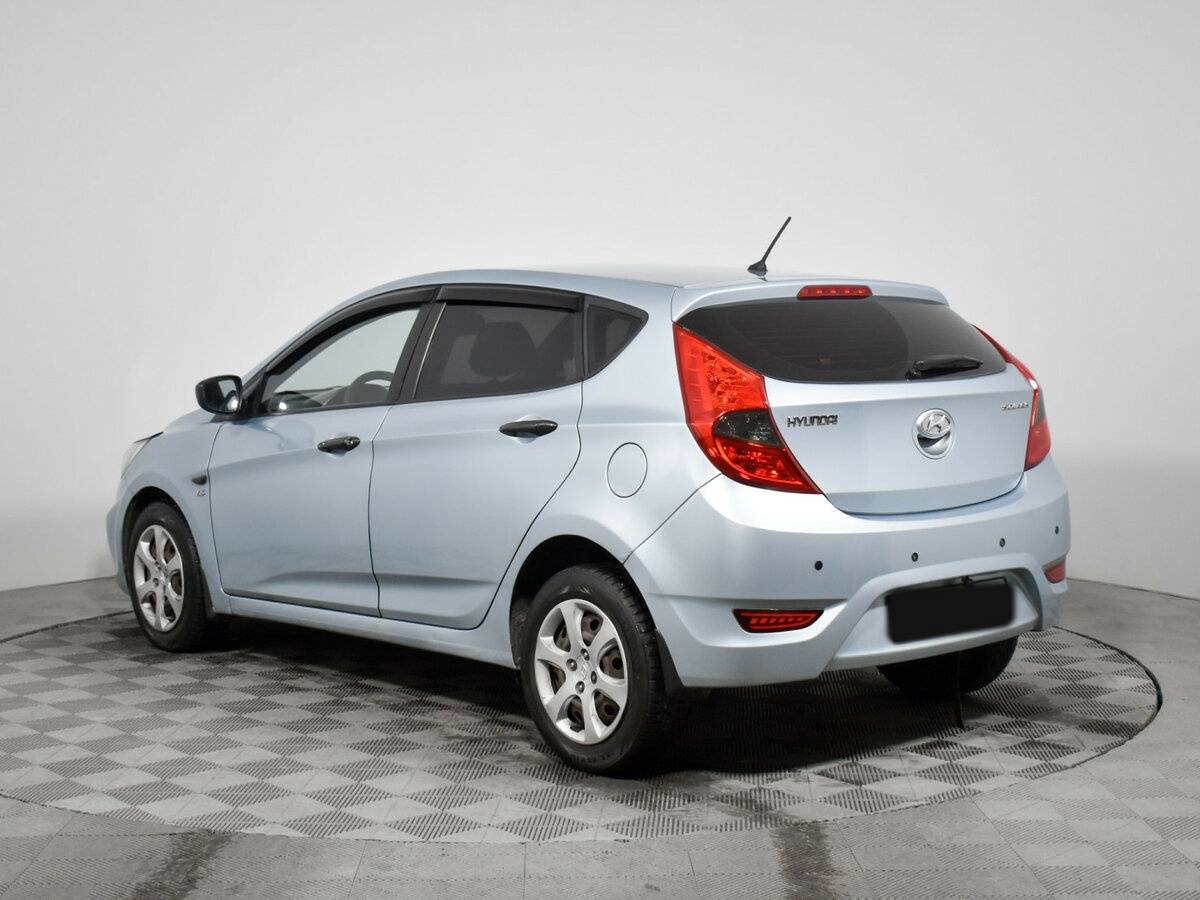 Купить Hyundai Solaris с пробегом. Фото: #6