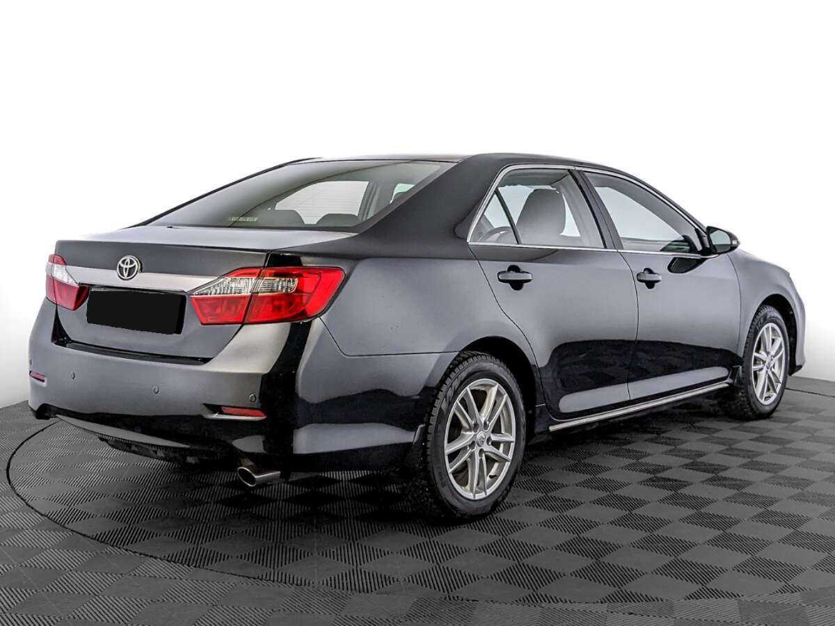 Купить Toyota Camry с пробегом. Фото: #4