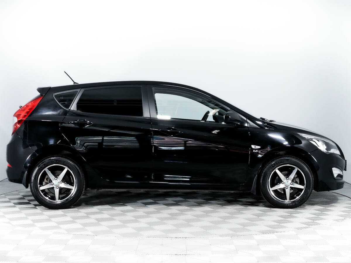 Купить Hyundai Solaris с пробегом. Фото: #3