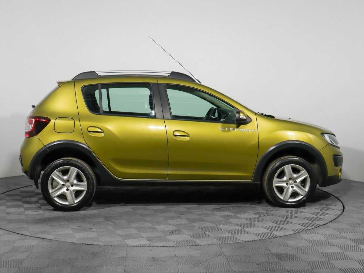 Купить Renault Sandero с пробегом. Фото: #3