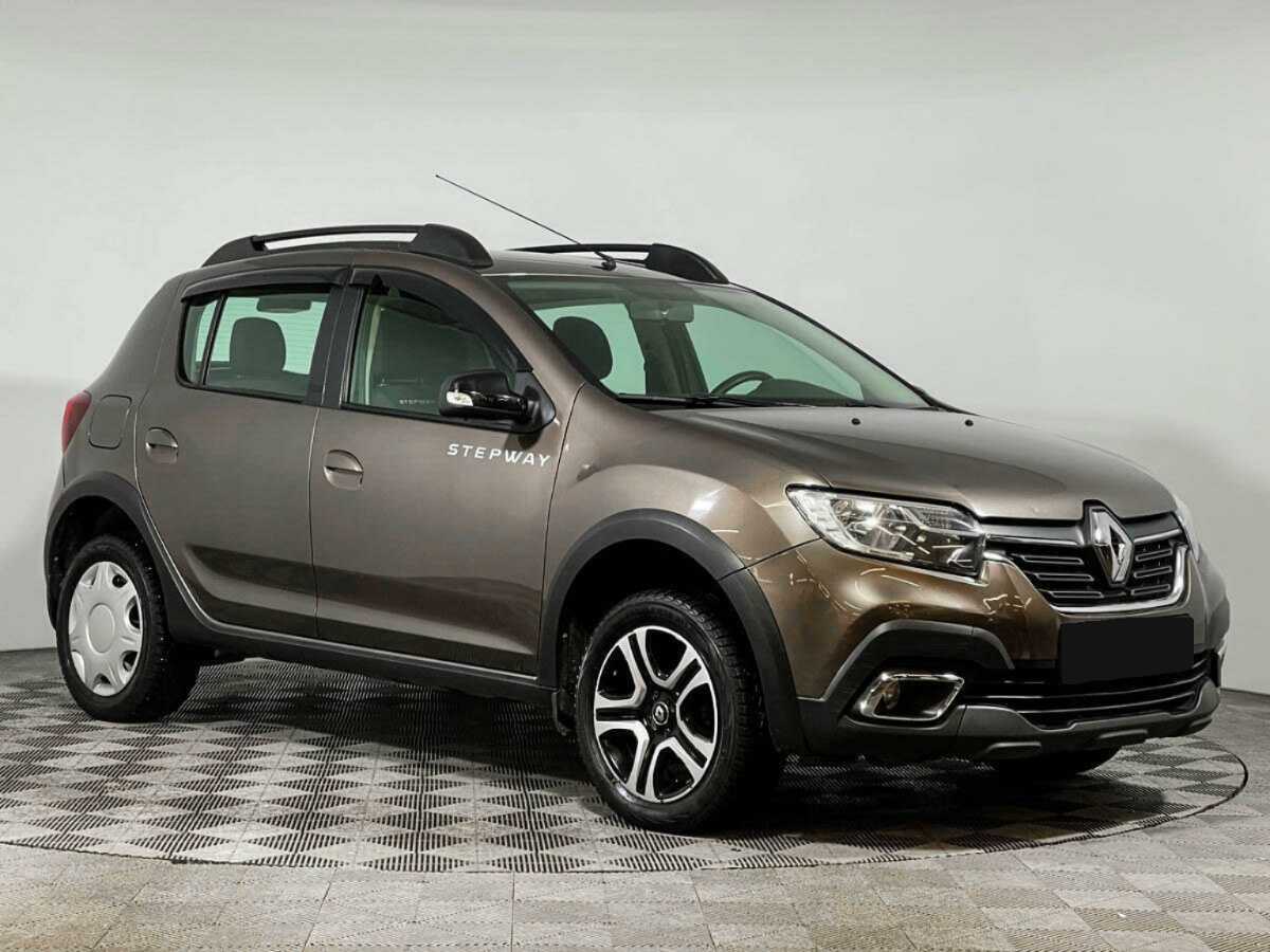 Купить Renault Sandero с пробегом. Фото: #2