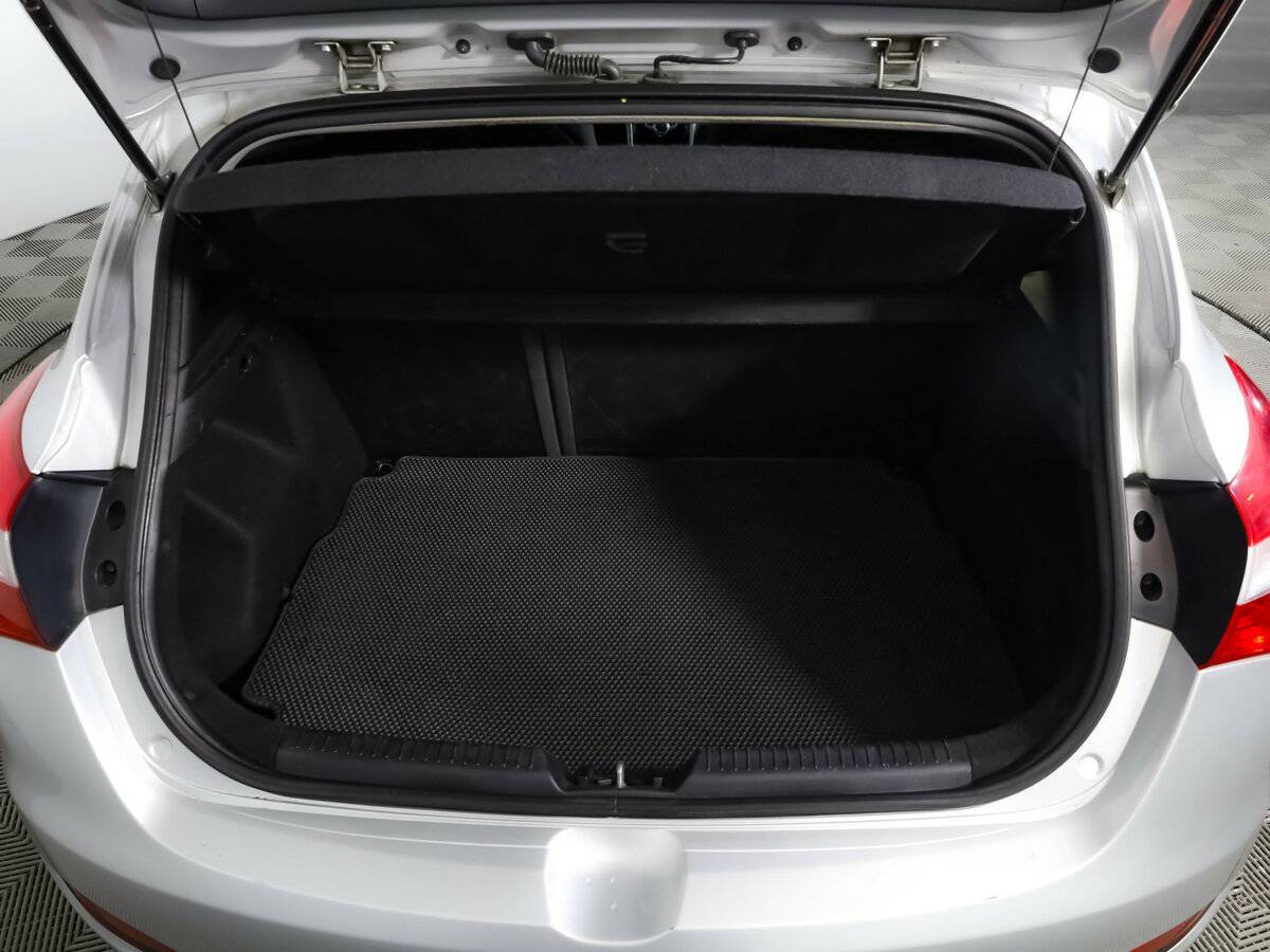 Купить Hyundai i30 с пробегом. Фото: #21